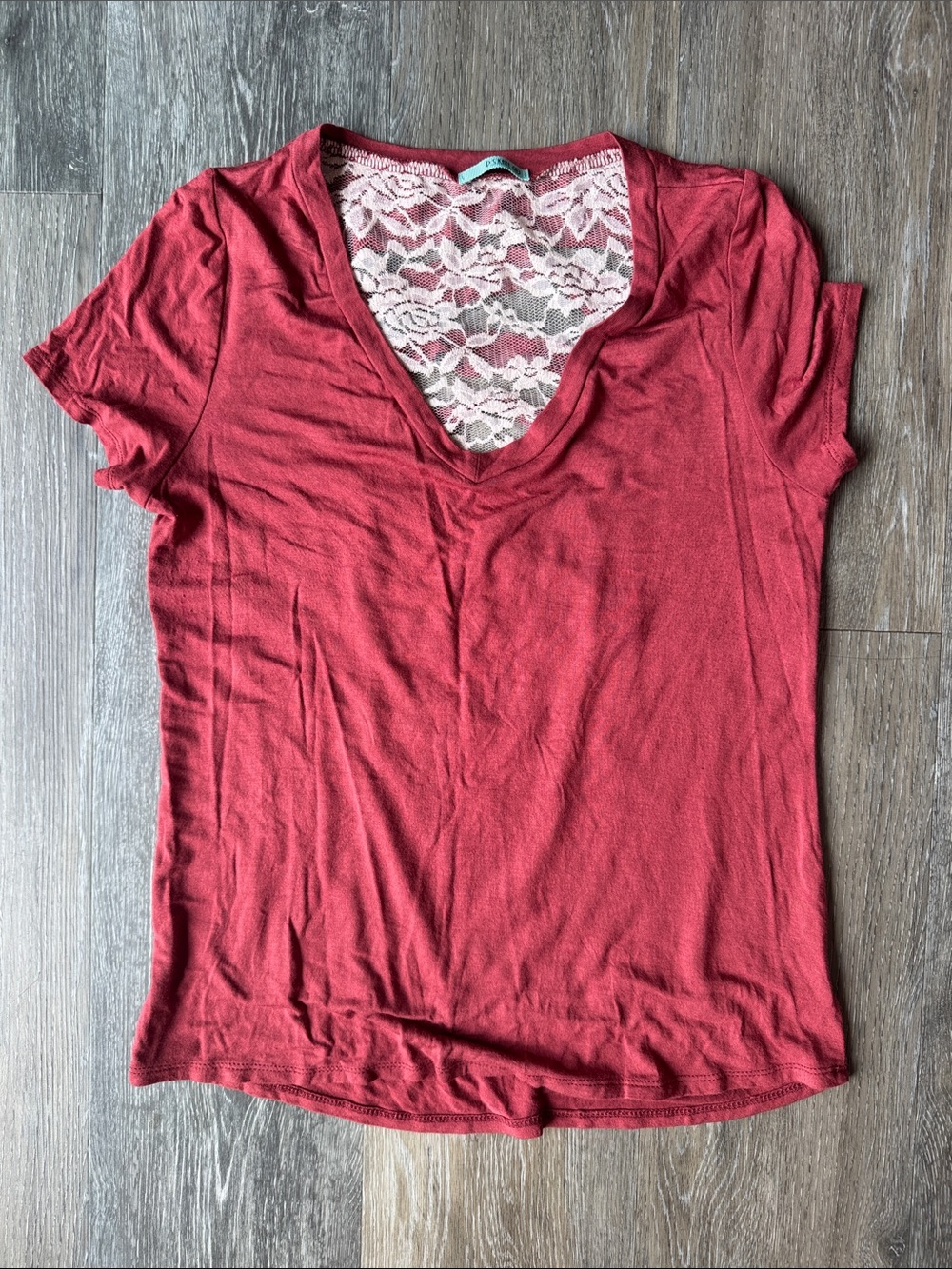 Women's Lace-Back V-Neck Tee - Brick Red